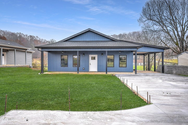 1st photo of 1805 Rock Springs Road