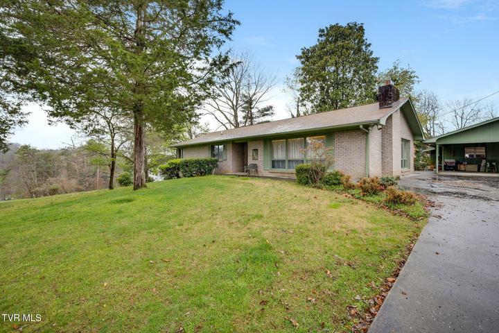 1st photo of 730 Outer Drive