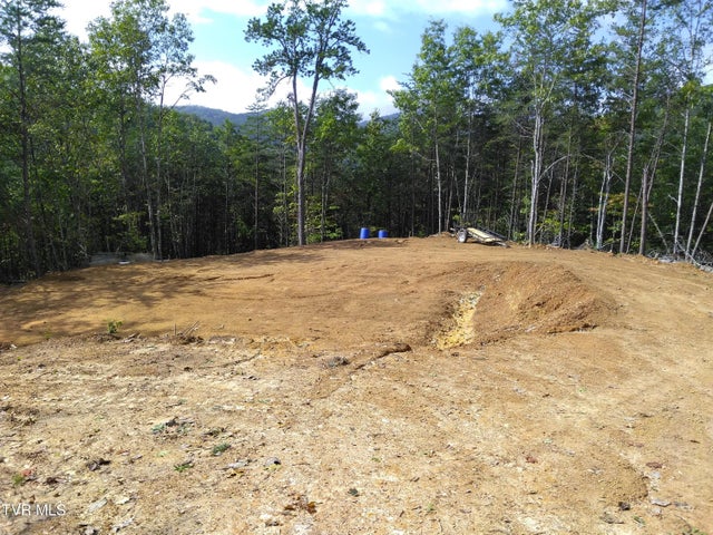 1st photo of 371 Pressmens Home Road