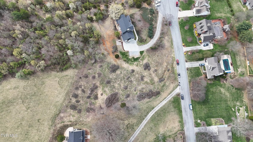 1st photo of 209 Briarfield Drive