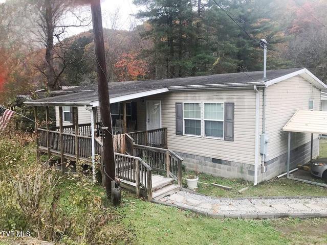 1st photo of 6004 Powell River Rd. Road