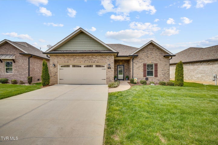 1st photo of 96 Ripple Falls Private Falls