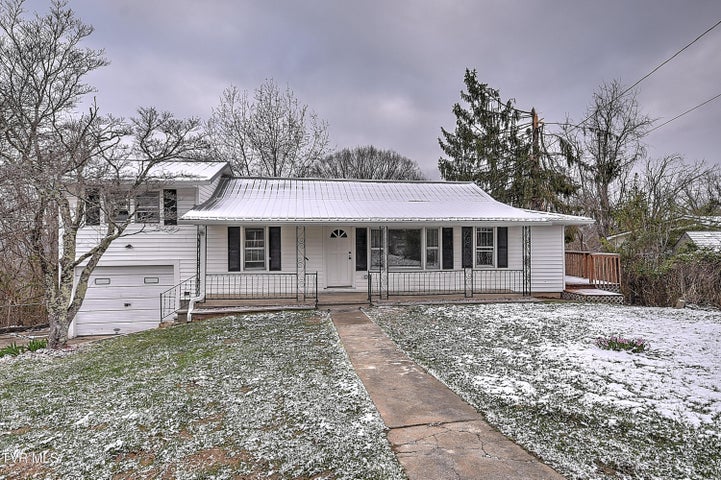 1st photo of 1570 Granby Road