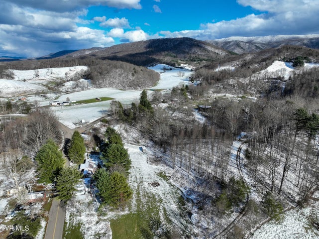 1st photo of 2832 Denton Valley Road