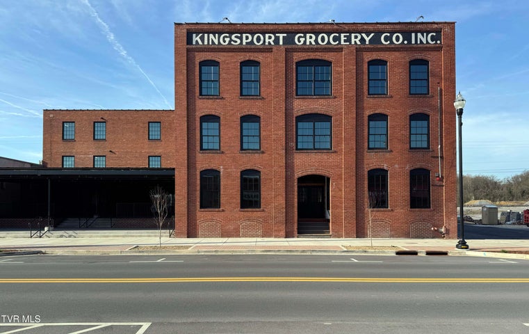 1st photo of 453 Main Street