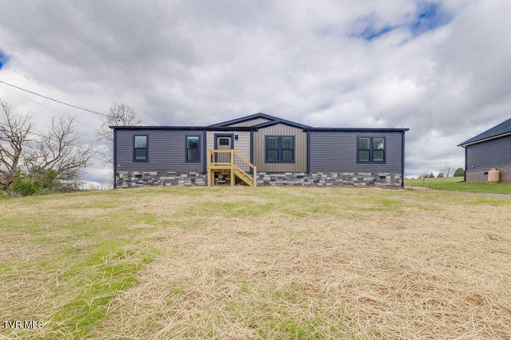 1st photo of 1565 Rheatown Road