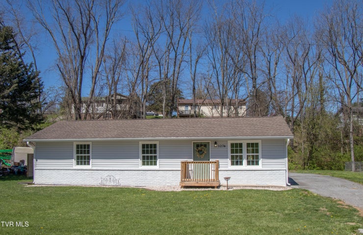 1st photo of 1276 Old Airport Road