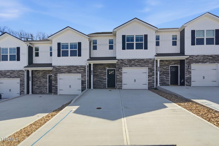 1st photo of 1149 Wenna Way 