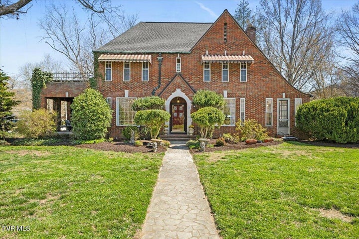 1st photo of 708 Main Street