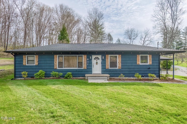 1st photo of 837 Parkway Boulevard