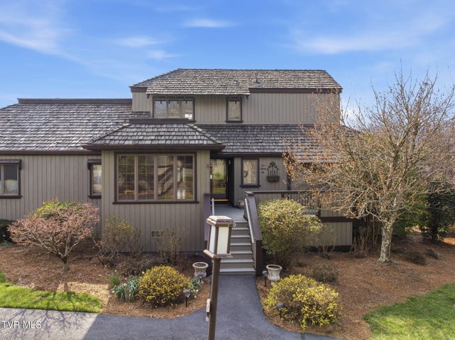 1st photo of 136 Columbine Road