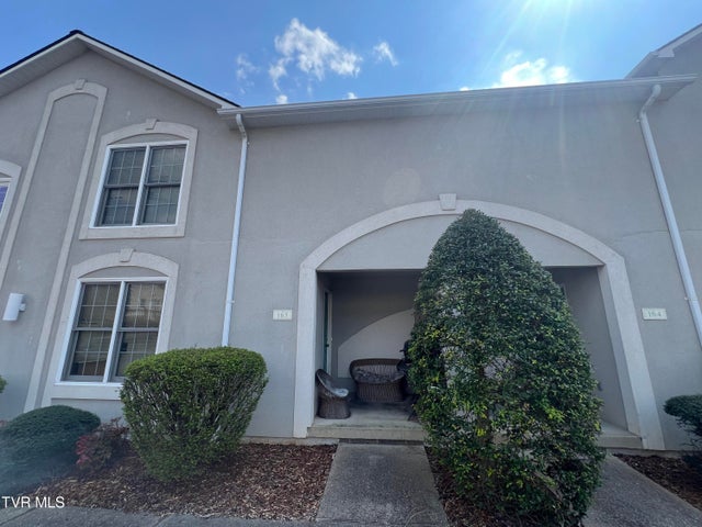 1st photo of 165 Bentley Parc 