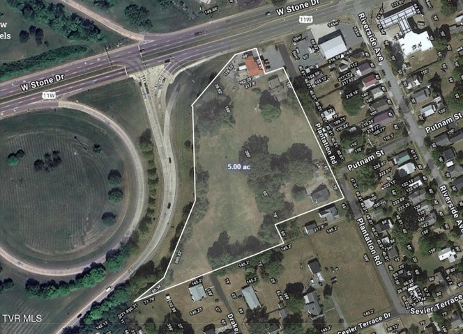 1st photo of 724 Plantation Road