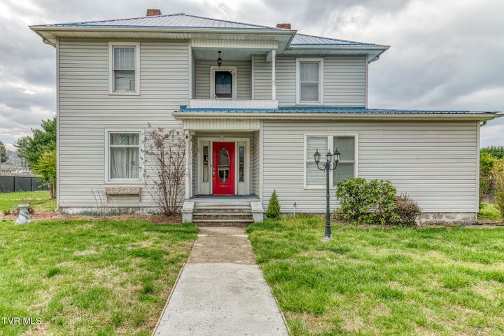 1st photo of 440 Love Street