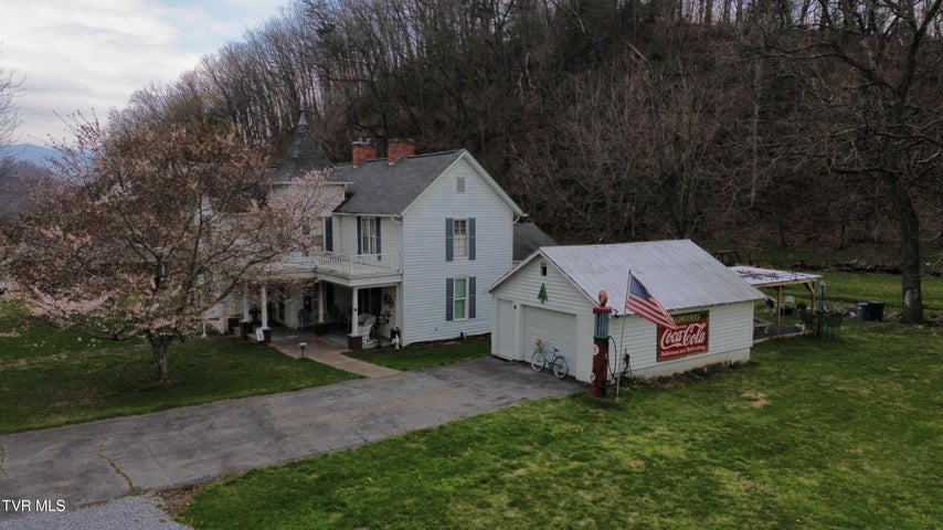 1st photo of 21786 Monroe Road