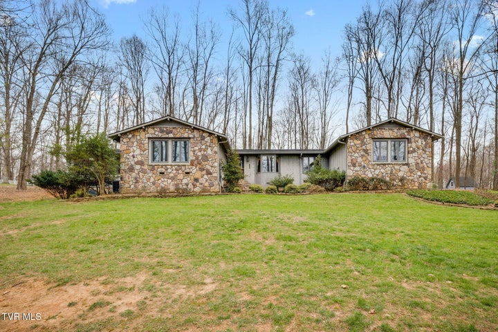 1st photo of 5204 Foxfire Place