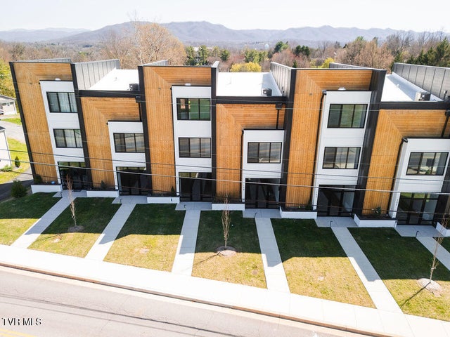 1st photo of 1533 Pactolas Road