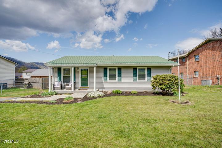 1st photo of 631 Elm Avenue