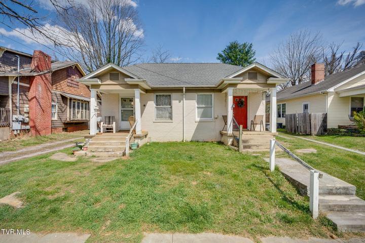 1st photo of 311/313 Carolina Avenue