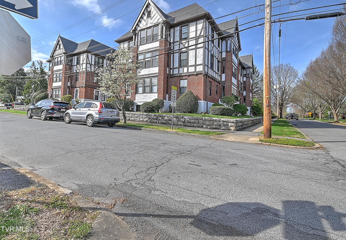 1st photo of 701 Locust Street