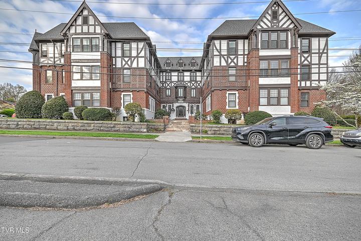 1st photo of 701 Locust Street