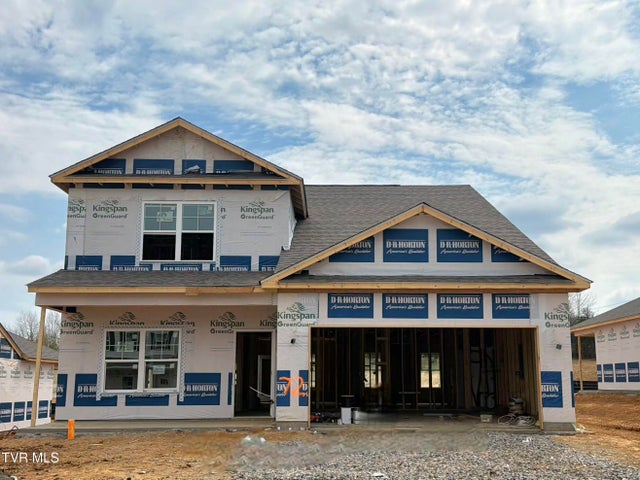 1st photo of 208 Artist Avenue 