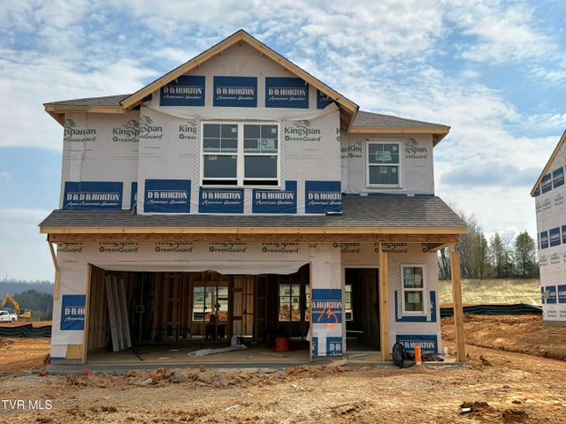 1st photo of 214 Artist Avenue 