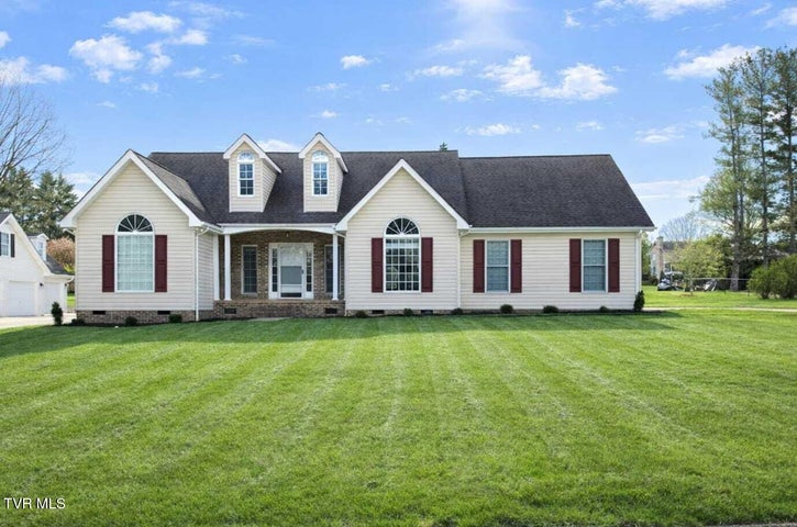 1st photo of 212 Chatham Road