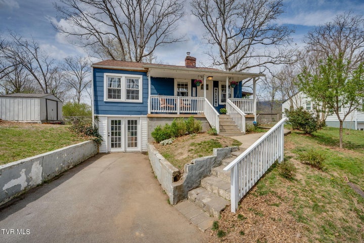 1st photo of 1632 Harold Hill Road