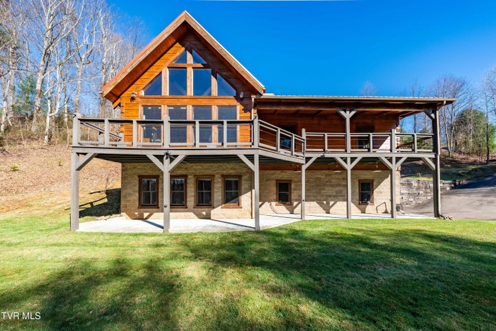 1st photo of 277 Arrowhead Trail