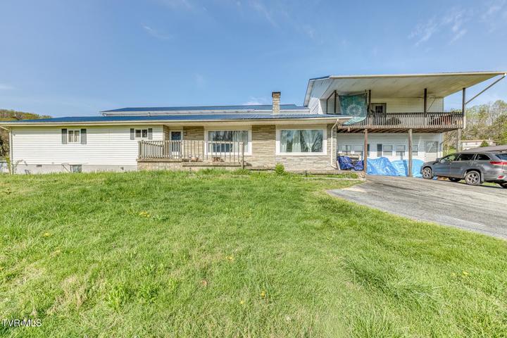 1st photo of 1436 Charity Hill Road