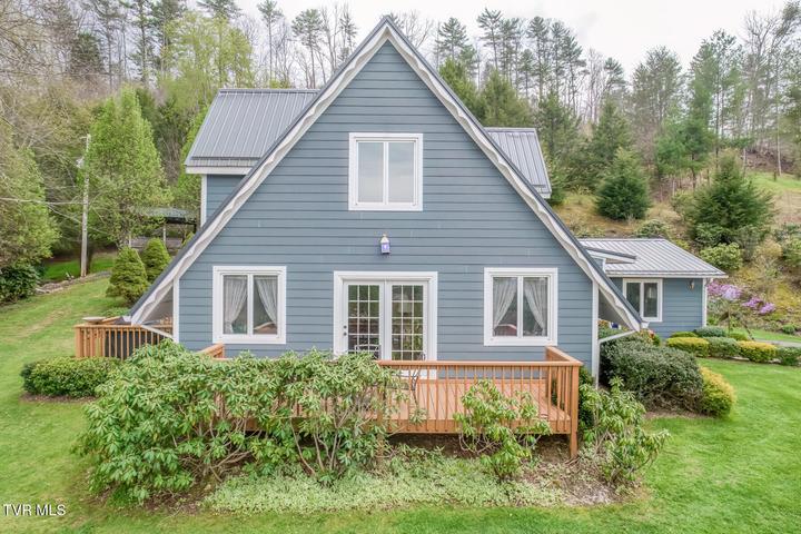 1st photo of 261 Calvary Lane