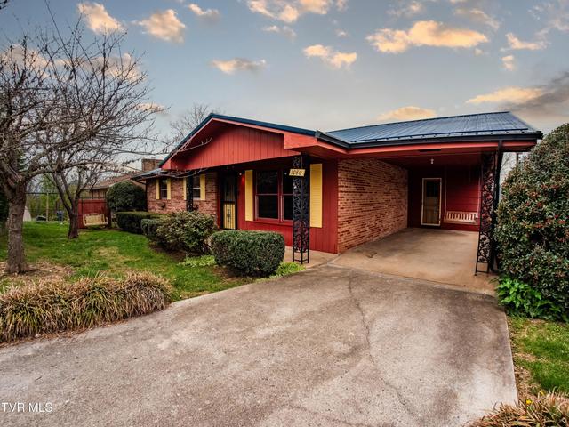 1st photo of 1080 Rice Lane