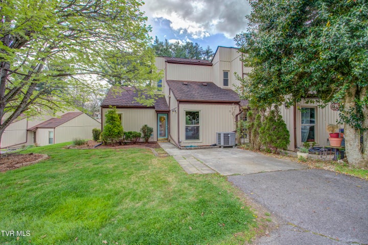 1st photo of 780 Hamilton Road