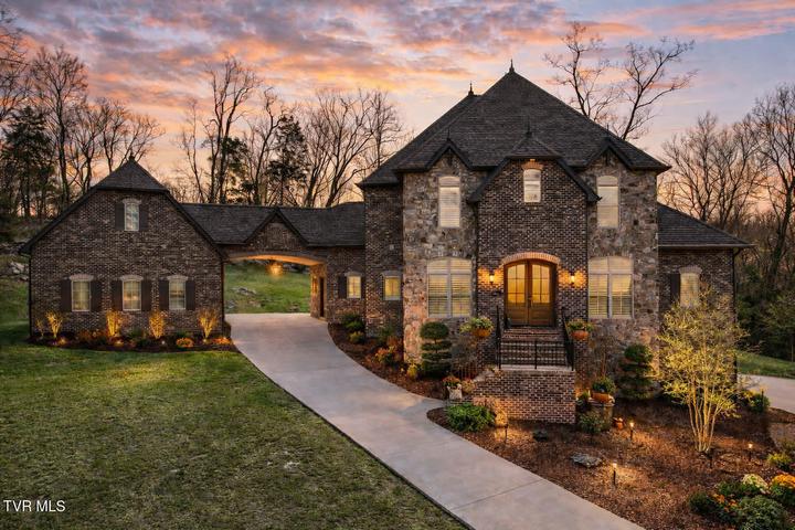 1st photo of 1624 Conestoga Pass 