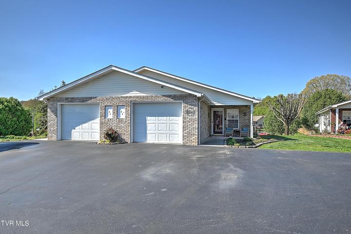 1st photo of 904 Cornerstone Court