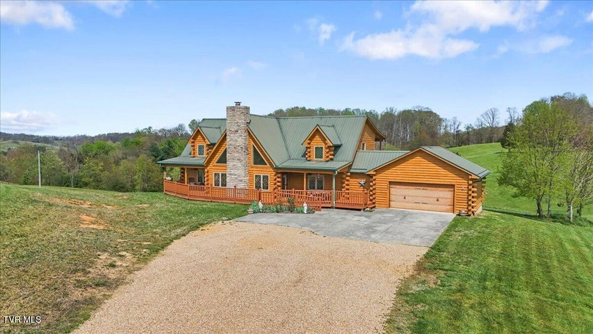1st photo of 460 Lowell Jones Road