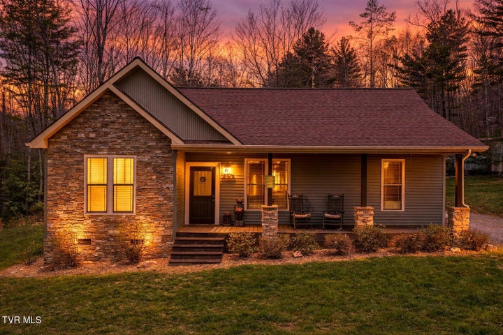 1st photo of 289 Myrtle Drive