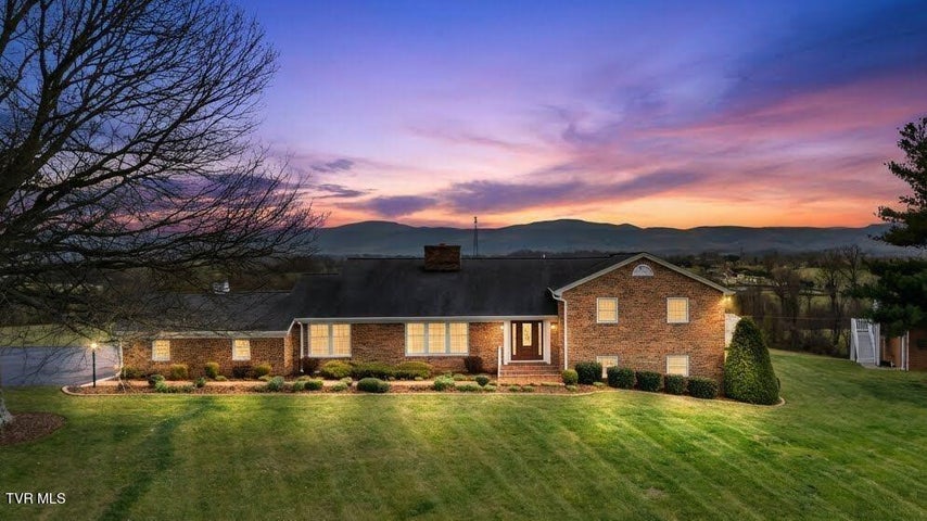 1st photo of 12084 Tanglewood Drive