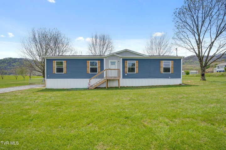 1st photo of 112 Maple Lane