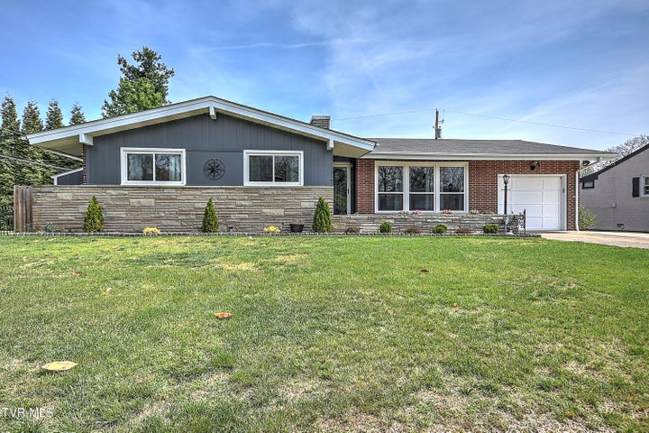 1st photo of 2108 Swannanoa Avenue