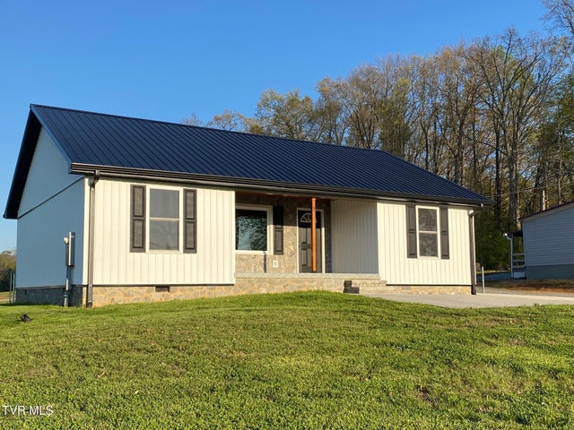 1st photo of 625 Seaton Road