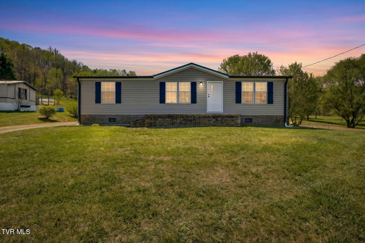 1st photo of 415 Rock Quarry Road