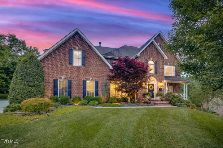 1st photo of 117 Quail Heights Court