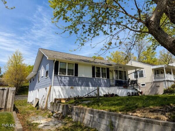 1st photo of 307 Walker Street