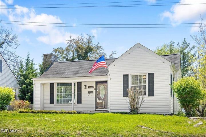 1st photo of 1068 Prospect Avenue