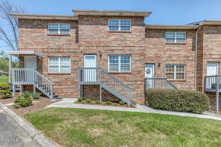 1st photo of 904 Kendrick Creek Road