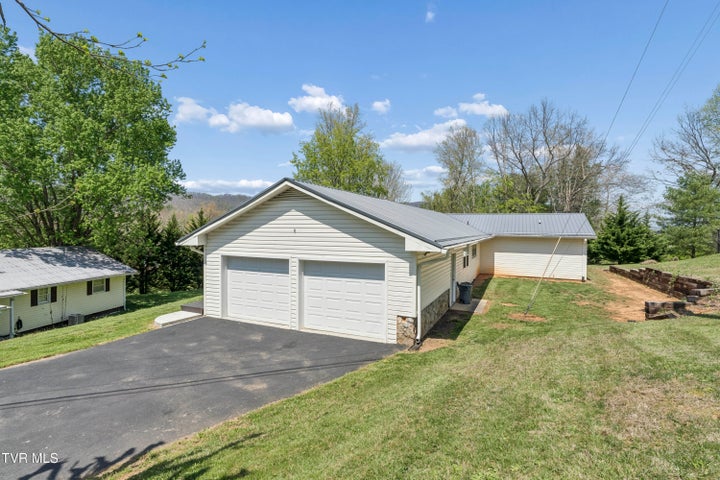 1st photo of 106 Hasty Boulevard