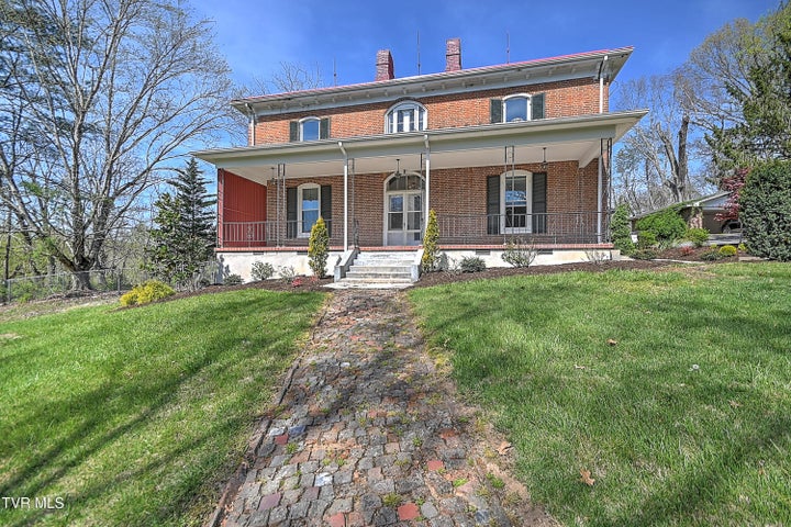 1st photo of 2061 King College Road