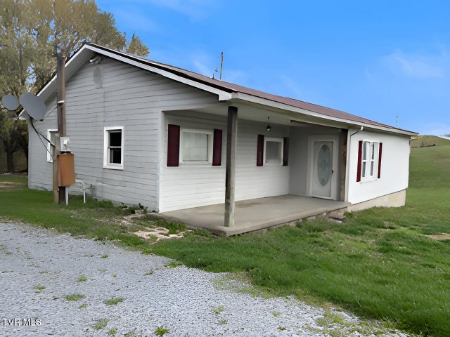 1st photo of 476 Morelock Street